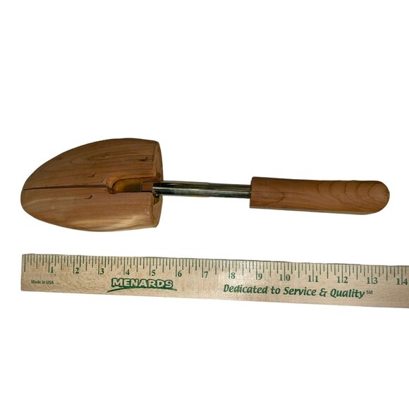 Vintage Rochester Cedar Shoe Trees Men’s Wooden Shoe Keeper Adjustable Made USA - Picture 8 of 9